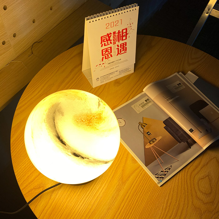 Moon Night Light는 어떻게 작동합니까?